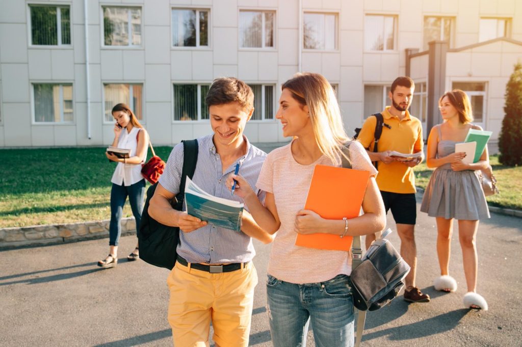 Scuole paritarie a Paternò